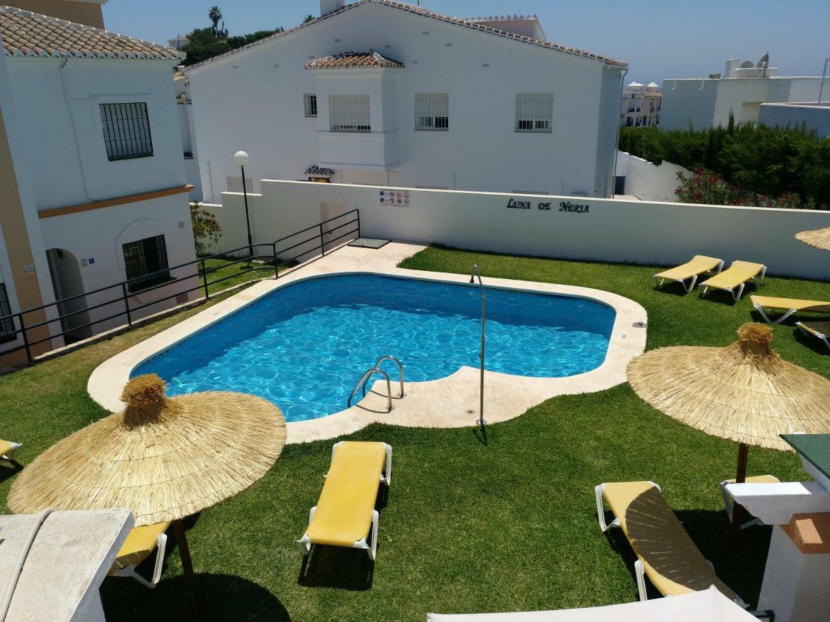 Apartamentos Luna De Nerja Eksteriør billede
