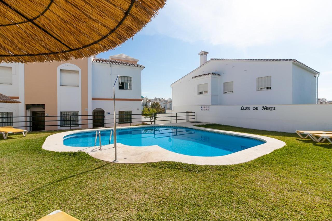 Apartamentos Luna De Nerja Eksteriør billede